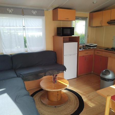Mobil-Home Coin De Paradis En Cote D'Opale Sur Terrain Prive Et Sa Caravane Hermelinghen Buitenkant foto