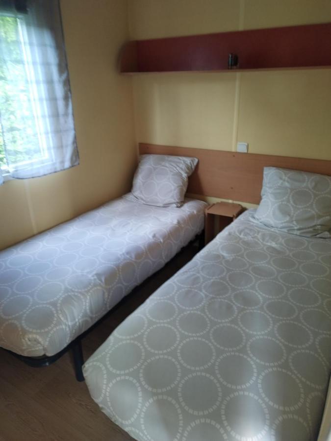 Mobil-Home Coin De Paradis En Cote D'Opale Sur Terrain Prive Et Sa Caravane Hermelinghen Buitenkant foto